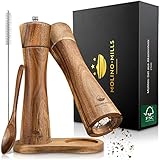 MOLINO-MILLS 2er Set Salzstreuer und Pfeffermühle aus Akazienholz mit stabilem Keramik Mahlwerk, FSC-Zertifizierung, Gewürz Set inkl. Untersetzer, Holzlöffel und Reinigungsbürste (21cm)
