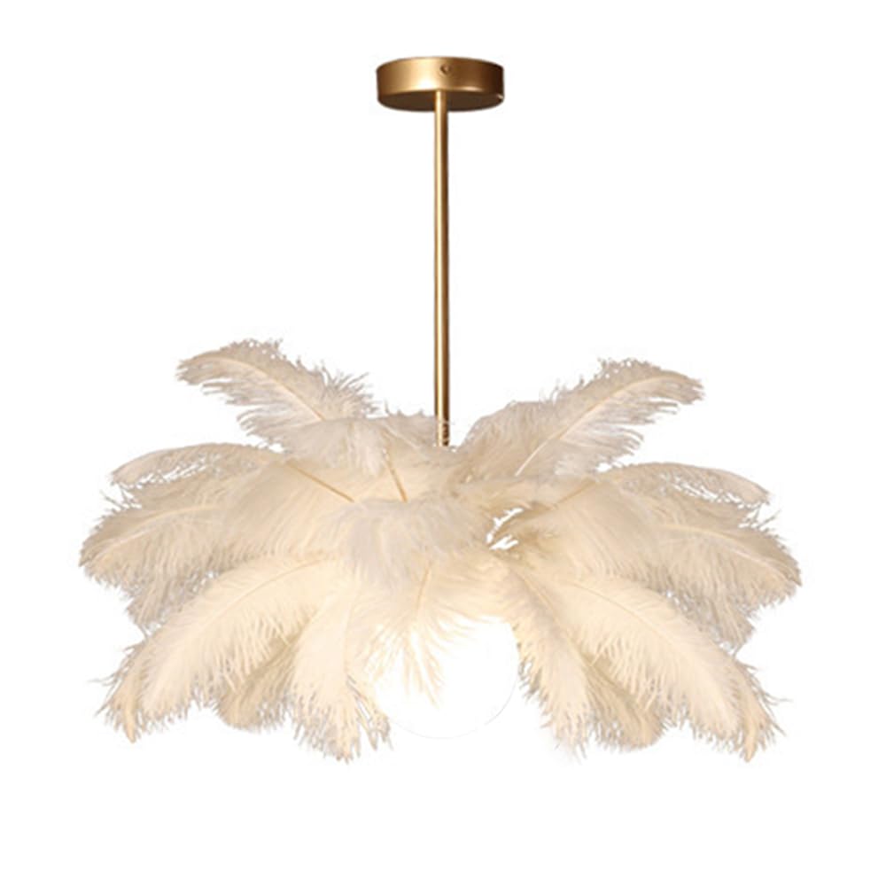 Plafonnier plume et lustre moderne pour créer une ambiance cocooning dans la chambre