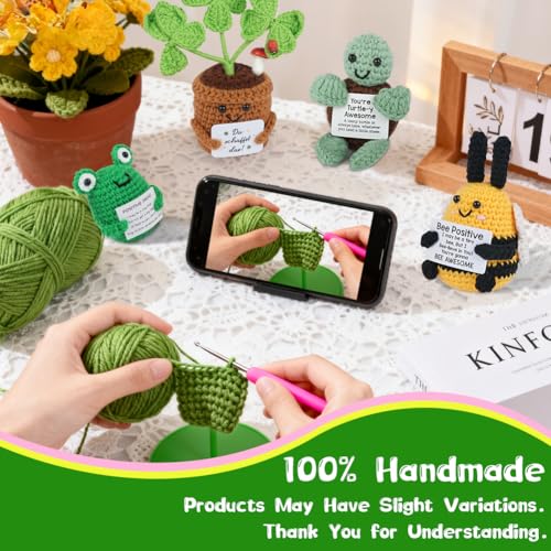 AUAUY Lustige Positive Frosch-Geschenke, Glückwünsche, Häkelgeschenke, Strickpuppe mit Inspirierender Karte, Emotionalen Unterstützung Häkelgeschenk, Süßes Geschenk für Kollege,Schwester,Studentin