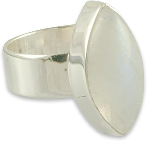 NOVICA Anillo moderno de plata de ley 925 hecho a mano con piedra lunar arcoíris "Asimétrica", Plata Esterlina, Piedra lunar Sin piedras preciosas