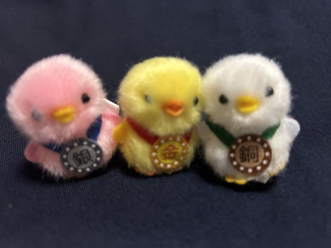 Amazon.co.jp: ぴよりーなメダリストひよこ3匹セット : ペット用品
