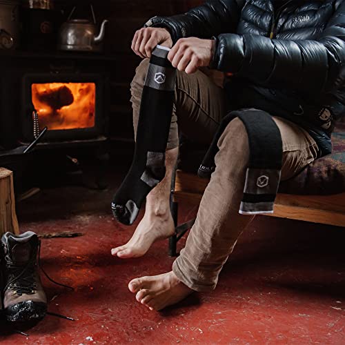 CloudLine, Merino Wool Socks for Men and Women, Mid-Calf Ski & Snowboarding Socks - Medium Cushioned & Moisture Wicking Socks3