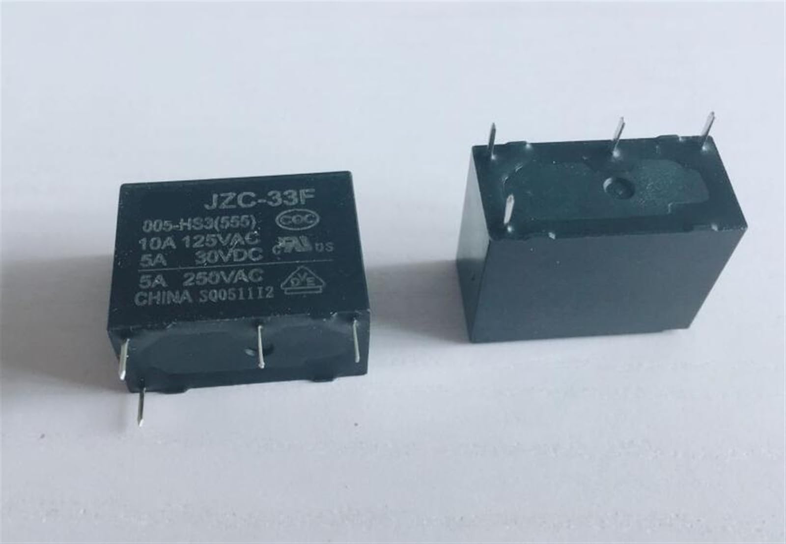Relais de puissance JZC-33F 24V pour réparer et automatiser vos circuits de commande - 2