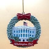 3.5インチ 桜 クリスマスオーナメント セラミックと樹脂 ピンク 吊り下げ 丸型 ワシントンDCテーマ 手描き (ホワイトハウスリース)