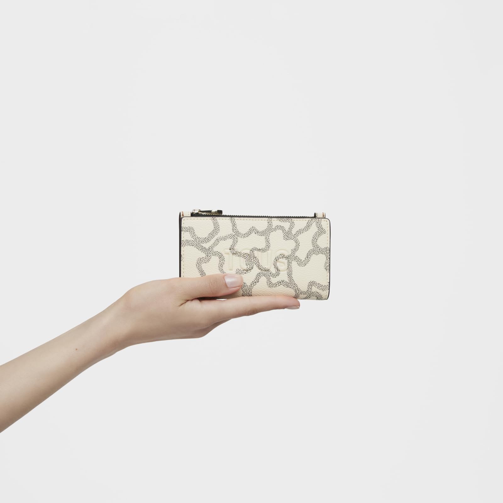 Tous Cartera Flat Beige, para Mujer, Medidas 8,5 x 14 x 2 cm, Colección Kaos Icon