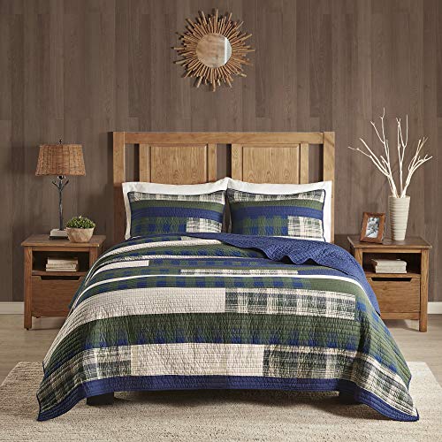 Woolrich Spruce Hill Reversible Quilt Set - Cottage Styling Reversed To Solid Color, All Season Lightweight Coverlet, Cozy Bedding Layer, Matching Shams, Oversized King/Cal King, Stripes Green 3 Piece #TOP2
