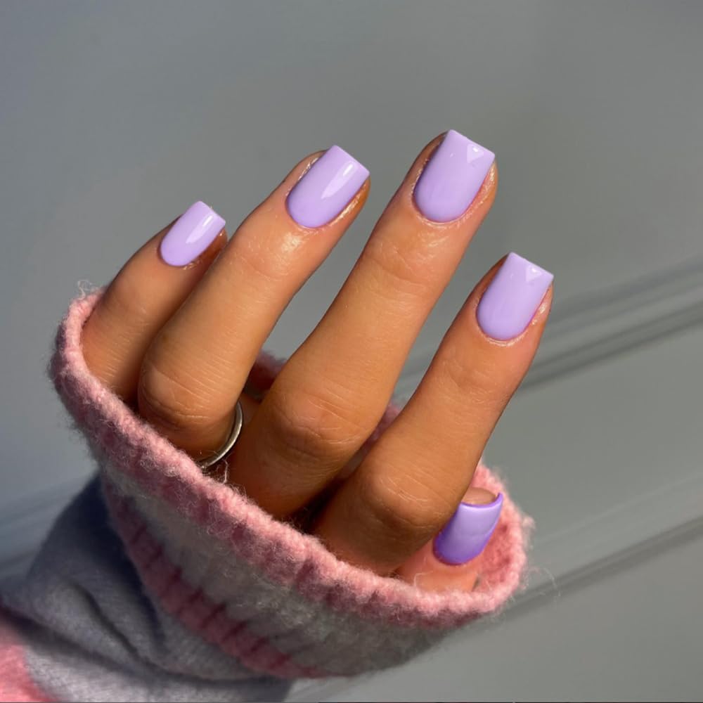 KXAMELIEFrench Tip Press on Nails Short, Glossy Fake Nails Daisy Flower Coffin Semi-Transparent Glue on Nails Acrylic Nails Press on for Women Girls 24Pcs