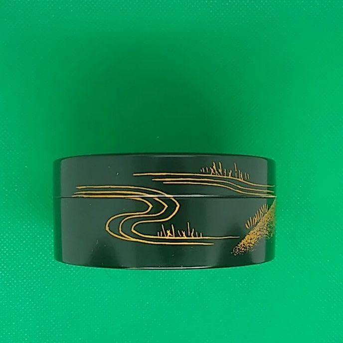 MA698】加賀蒔絵 饅羹重 楼閣山水楽器唐草 金蒔絵 木製 饅頭箱 菓子器