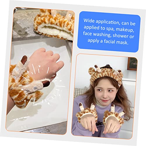 FOMIYES Face Wash Headband: Giraffe Headband with 2 Wristbands, Animal Spa Makeup Wristbands Set - Image 4