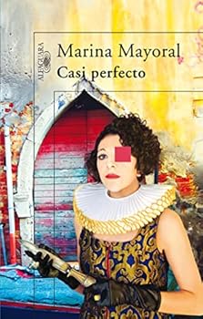 Paperback Casi perfecto [Spanish] Book