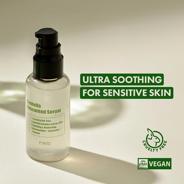 Primer plano del envase del sérum PURITO Centella, destacando su diseño minimalista y la información clave del producto.