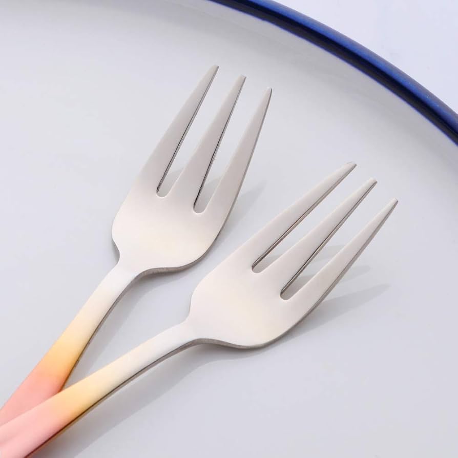 アメリカ■ウォレス■デザートフォーク２本組■とても優雅なローズポイント・パターン アメリカ□ウォレス□デザートフォーク2本組□とても優雅なローズ