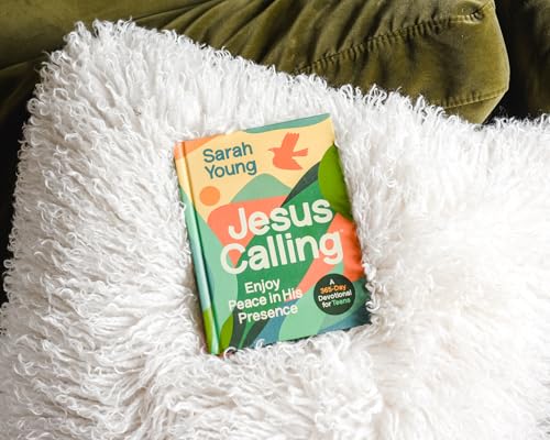 Image of Jesus Calling, Teen Cover, with Scripture References: Enjoy Peace in His Presence (A 365-Day Devotional for Teens)