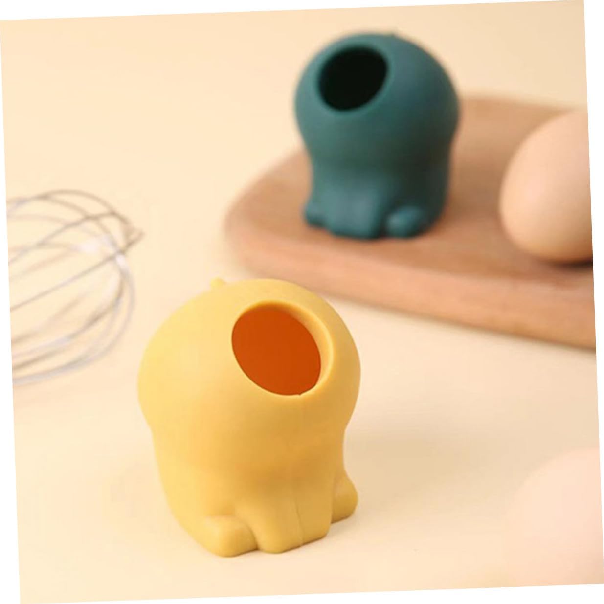 2Pcs Silicone Egg Yolk Separator Cartoon Design Fast Egg White Filter Cooking Supplies for Kitchen Use Easy and Safe