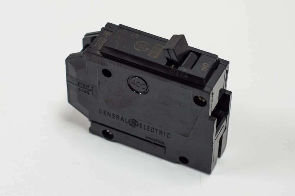 Paneltronics - Paneltronics 'A' Frame Magnetic Circuit Breaker - 15 Amps - Single Pole