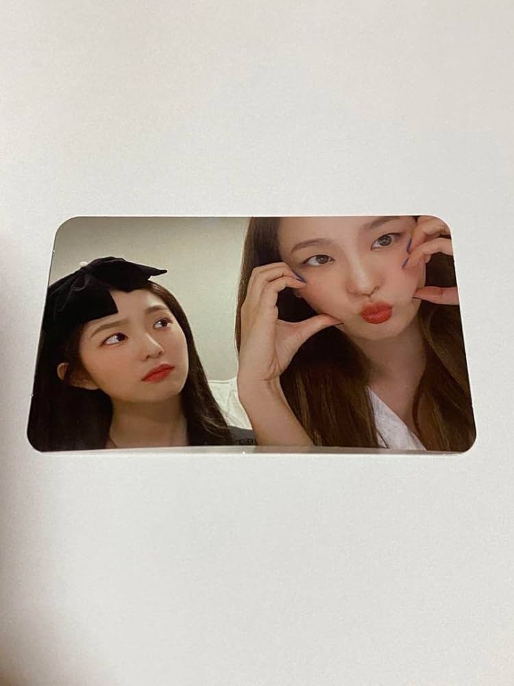 redvelvet red summer トレカ　セット　アイリーン　スルギ Amazon.co.jp: Red Velvet レドベル アイリーン スルギ トレカ グッズ