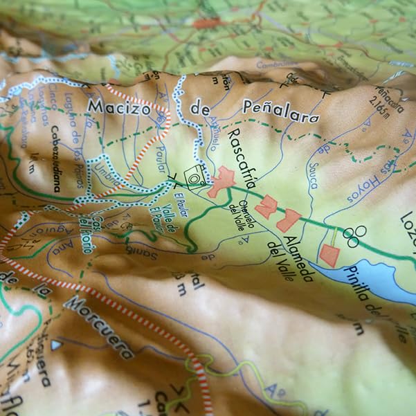 Mapa en relieve Sierra de Guadarrama. Escala 1:250.000, 45x32 cm