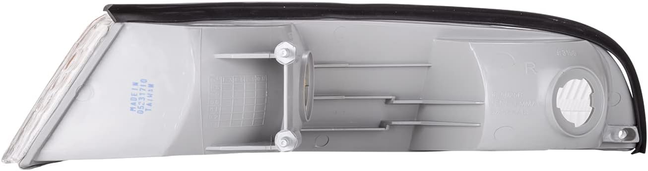 TYC 18-5025-01 Ford Crown Victoria Passenger Side Replacement Parking/Side Marker Lamp Assembly