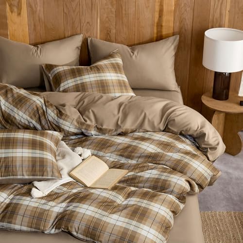 Image of Wake In Cloud - Plaid Comforter Set, Scottish Tartan Check Geometric Modern Pattern Printed, Soft Lightweight Bedding, 3 Pieces, Brown, Full Size