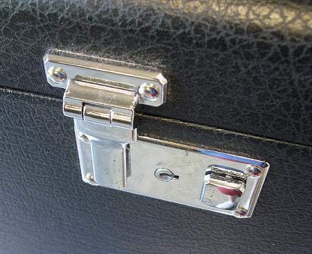 featherweight carrying case