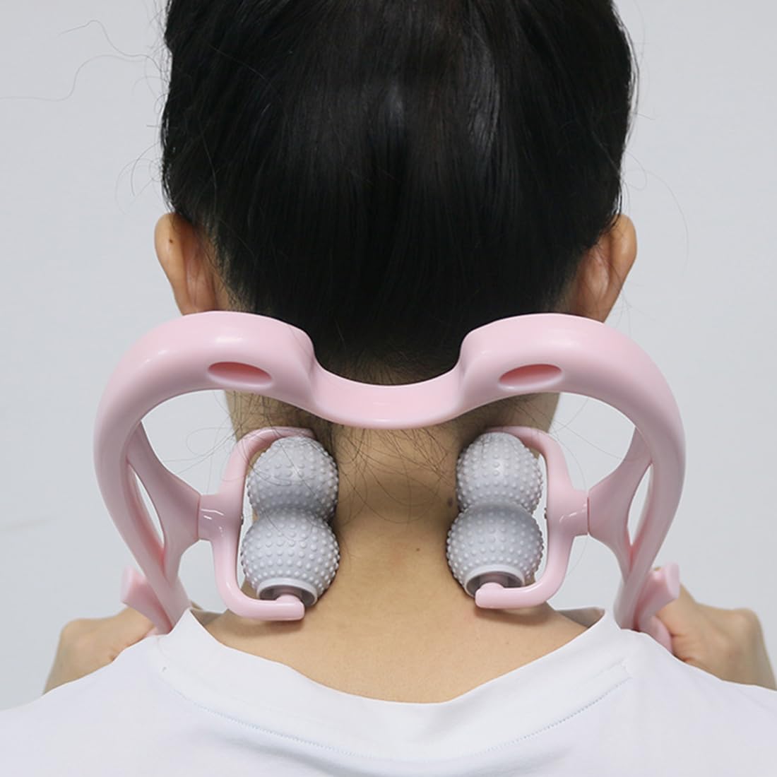 divinezon Manual Neck Massager Cervical And Shoulder Muscles, Trigger Point Roller Self Massager for Pain Relief |34 x 17 x 2.5 CM |Plastic| multicolor 7 51rbF7IP2pL. SL1100