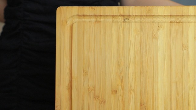 Tabla de cortar rectangular de bambú 45x33.5x3.6 cm miniatura 7