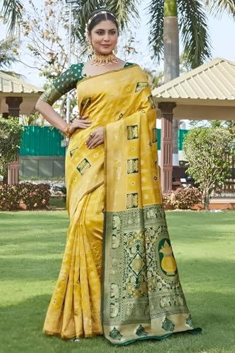 Image of Yashika Women's Banarasi Kanjivaram Silk Woven Saree | Animal Printed Patola Silk Saree for Women
