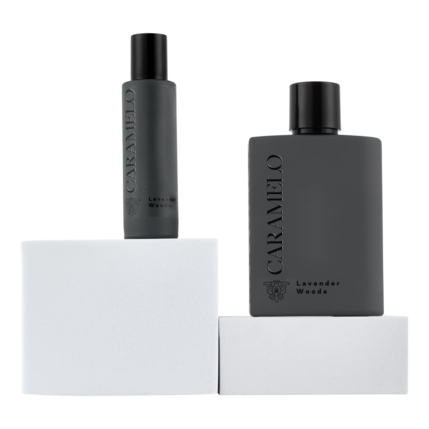 CARAMELO - Lavender Woods Estuche Regalo 100 + 30 ml, Colonia Hombre, Pack 2, Perfume Formato Spray, Eau de Toilette Natural y Masculina, Aroma Amaderado Especiado, Fragancia Fresca, Elegante
