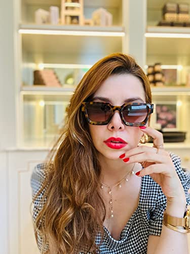Image of FEISEDY Vintage Small Sunglasses Oval Slender Metal Frame Candy Colors B2277