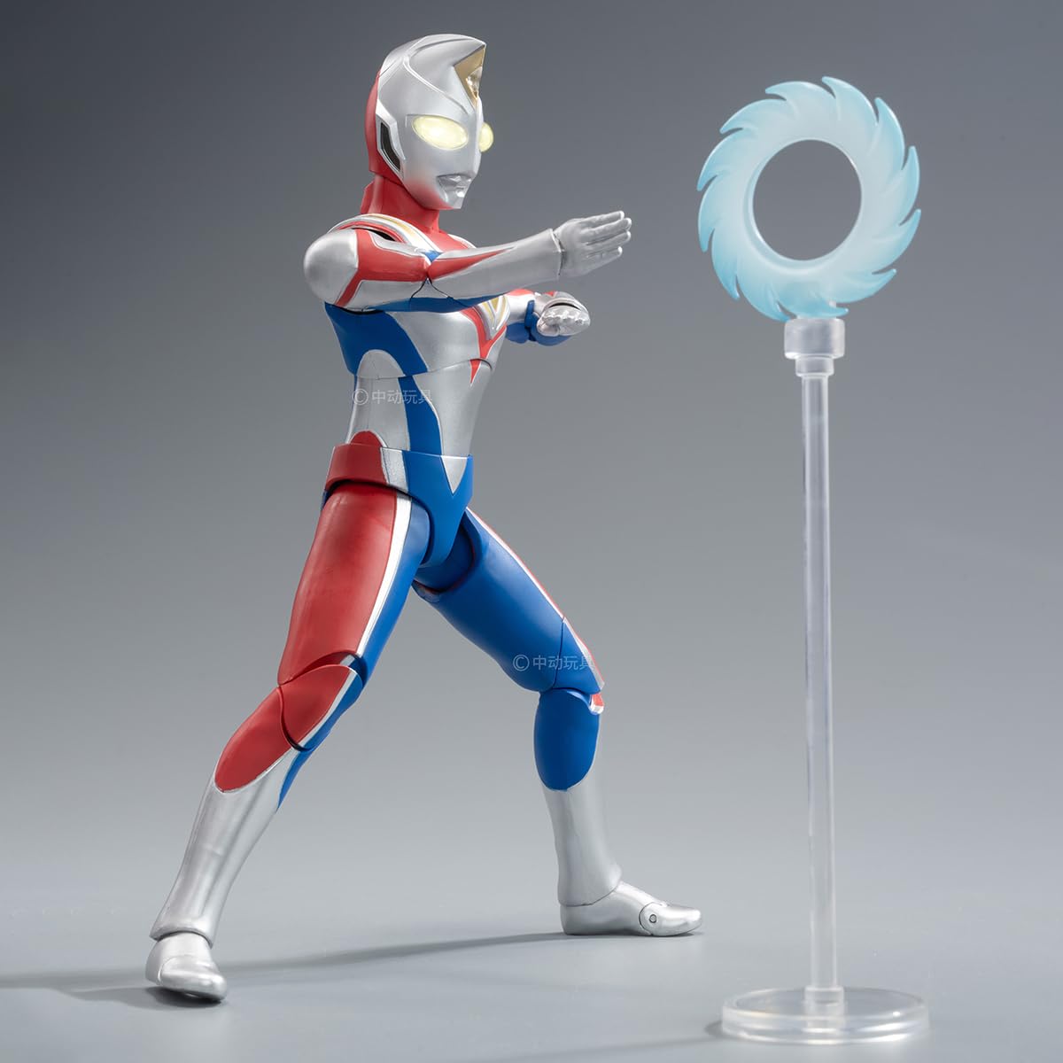 Amazon | HiPlay 中動玩具 1/10 ウルトラマンダイナ UL-A02 発光