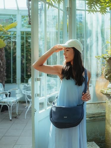 Zwei Damen Handtasche Mademoiselle.M M70 Moon-Bag 4 Liter Trend-Tasche in Halbmond-Form vielseitig als Bauchtasche Crossbody-Bag Abendtasche Umhängetasche zu tragen (nubuk-blue)