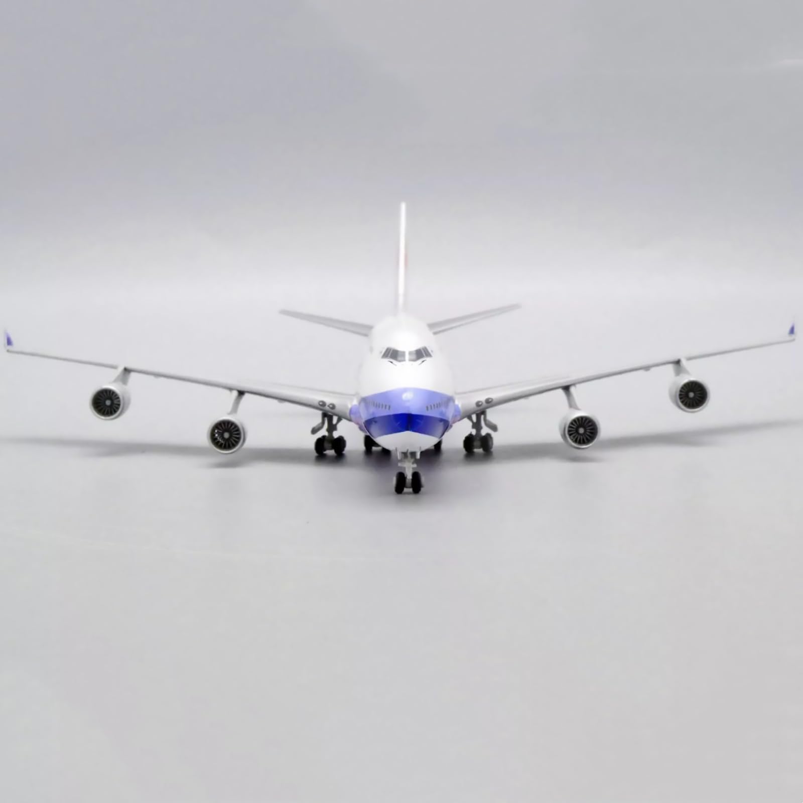 Amazon.co.jp: 1:350 合金 チャイナ エアライン B747 飛行機模型