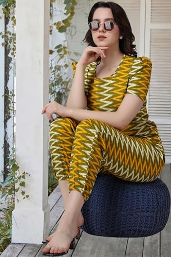 Image of POPWINGS Casual Printed Top and Joggers Set for Women || Stylish Summer Co-Ords Set for Women || Round-Neck Top and Joggers Combo Set for Women