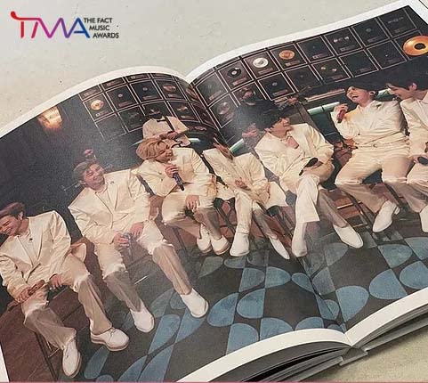 Amazon.co.jp: 【BTS 写真集】 THE FACT BTS PHOTO BOOK SPECIAL