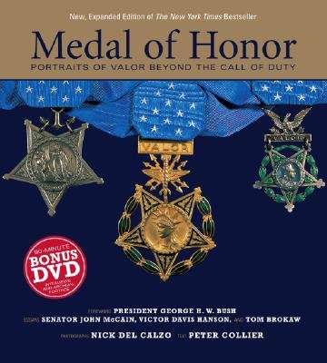Medal of Honor: Portraits of Valor Beyond the Call of Duty [With DVD ...