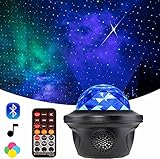 Proyector de estrellas romántico: impresionante proyector estrellado con altavoz Bluetooth integrado fácil de usar (puedes insertar tu disco U para reproducir música). Crea pantallas de patrones de cielo estrellado o ondulado o combina los dos para crear una atmósfera de onda galaxia impresionante y relajante con el brillo estrellas.