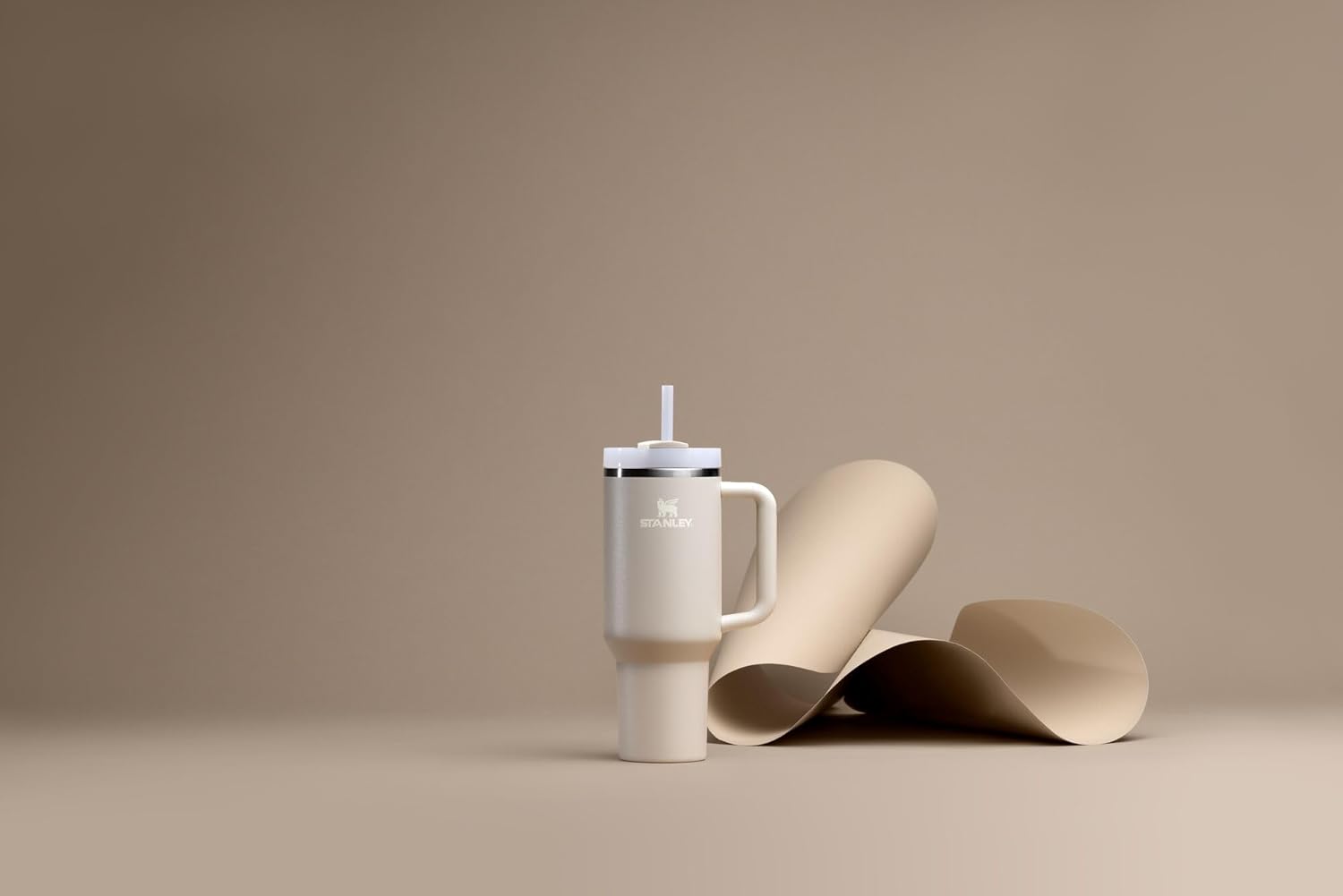 STANLEY Quencher H2.0 Tumbler with Handle and Straw 40 oz | Flowstate 3-Position Lid | Cup Holder Compatible for Travel | Insulated Stainless Steel Cup | BPA-Free | Exclusive Toasted Almond - Image 4