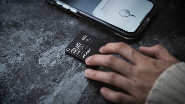 Amazon.co.jp: MOMAX 紛失防止タグ (カードタイプ) 【充電式 │ MFi
