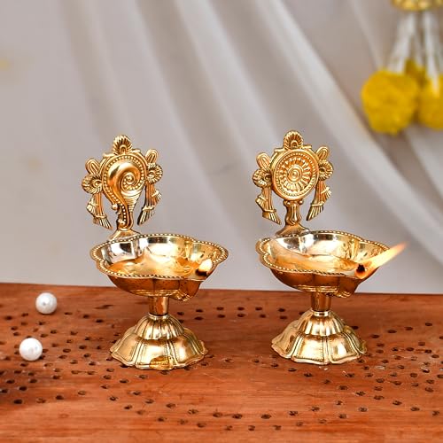 Craftvatika Pure Brass Shanku Chakra kuber Diya Diwali Decoration Item for Home Decor - Brass shanku chakra diya vilakku for puja Room & Office Decor, Living Room, Diwali Festival Gift Item (Set of 2)