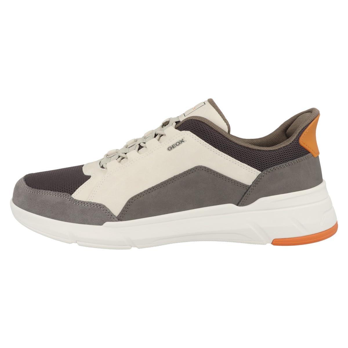 Geox: Auswahl an Schuhen