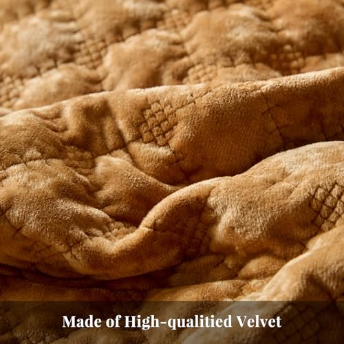 WARMDERN Velvet Quilt Queen Size, Luxury Geometric Stitch Quilt Set, Lightweight Diamond Patterned Bedspread and Coverlet, Soft Comforter for All Seasons, Burnt Orange, 90" x 96"