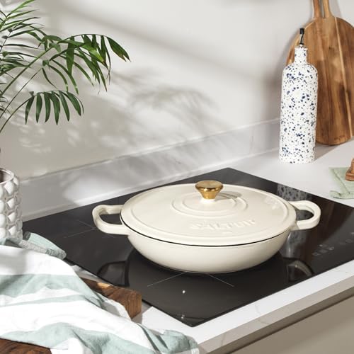 Salter Chester Cocotte en Fonte Émaillée Peu Profonde – Four Hollandais 30cm, Couvercle Auto-Arrosant, Fonte Durable, Compatible avec le Four, Convient à Tous Types de Plaques y Compris Induction – Image 6