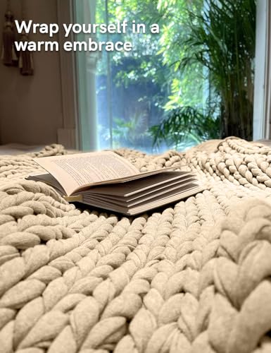 YnM Cotton Weighted Blanket, Handmade Chunky Knitted Design, Soft and Cozy, Temperature Regulating and Breathable, Machine Washable Throw for Sleep or Home Decor (Beige, 48x72 Inch, 20lbs)