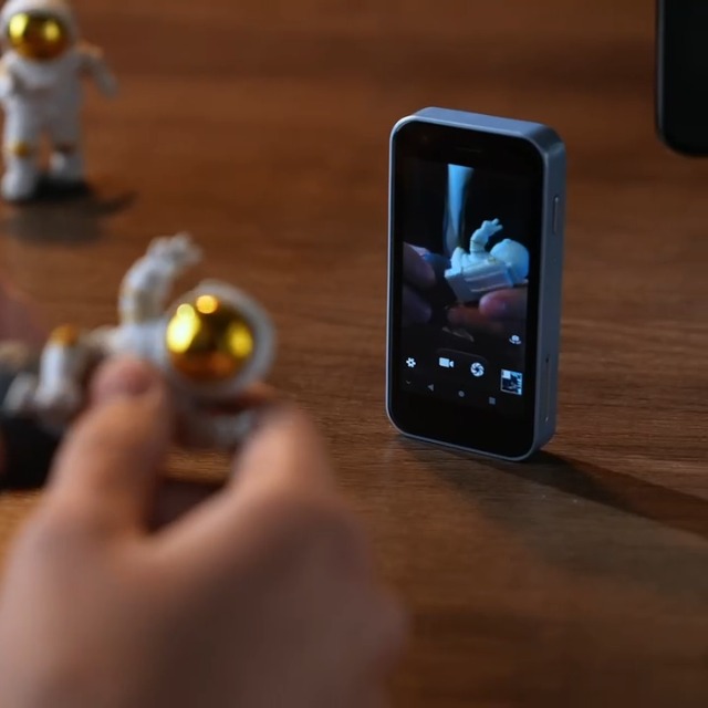 ミニスマホ　4インチ　トリプルカメラ Amazon.com: XS16 3.0 inch Mini Smartphone 4G LTE Android 10 Quad