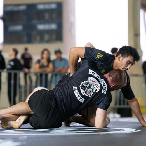 Gold BJJ Combat Club Rash Guard - Short Sleeve No-Gi and Gi Jiu Jitsu Rashguard for Men and Women, Black3