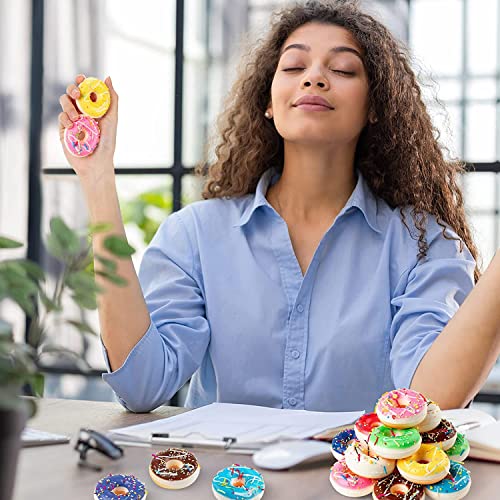 SYOZPXY Regenbogen Donut Stress Ball Künstliche Donuts Stress Relief Ball Schaum Mini Donut für Donut Party Bevorzugungen Geburtstag Party Shop Dekoration (8 Farben 16pcs)