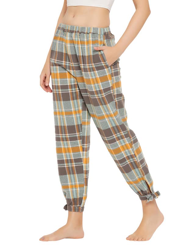Image of Clovia Women's Classic Checks Pyjama In Multicolor