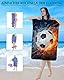 Rowjoy Fußball Surf Poncho, Mikrofaser Strandtuch Poncho 75X110cm, Fußball Badeponcho für Erwachsene und Jugendliche (Navy-Football)