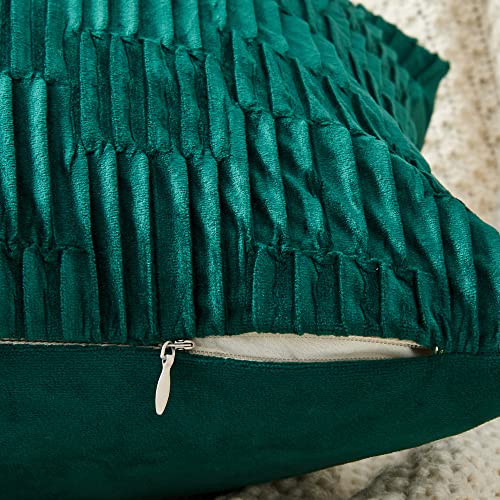 Etasop Velvet Throw Pillow Covers 18 "X18 Set Of 2 Texture Cushion Covers For Luxurious Home Decoration, Super Soft Cozy Square Pillowcase (18X18, Green) #TOP2