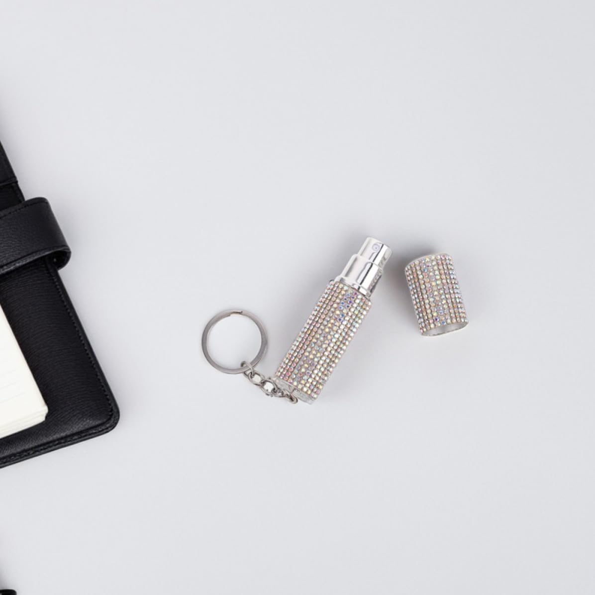 2pcs Refillable Portable Perfume Atomizer Bottles with Keychain Attachment, 5ml Rhinestone Spray Bottles for Travel and Settings, Convenient Mini Cosmetic Containers for Women